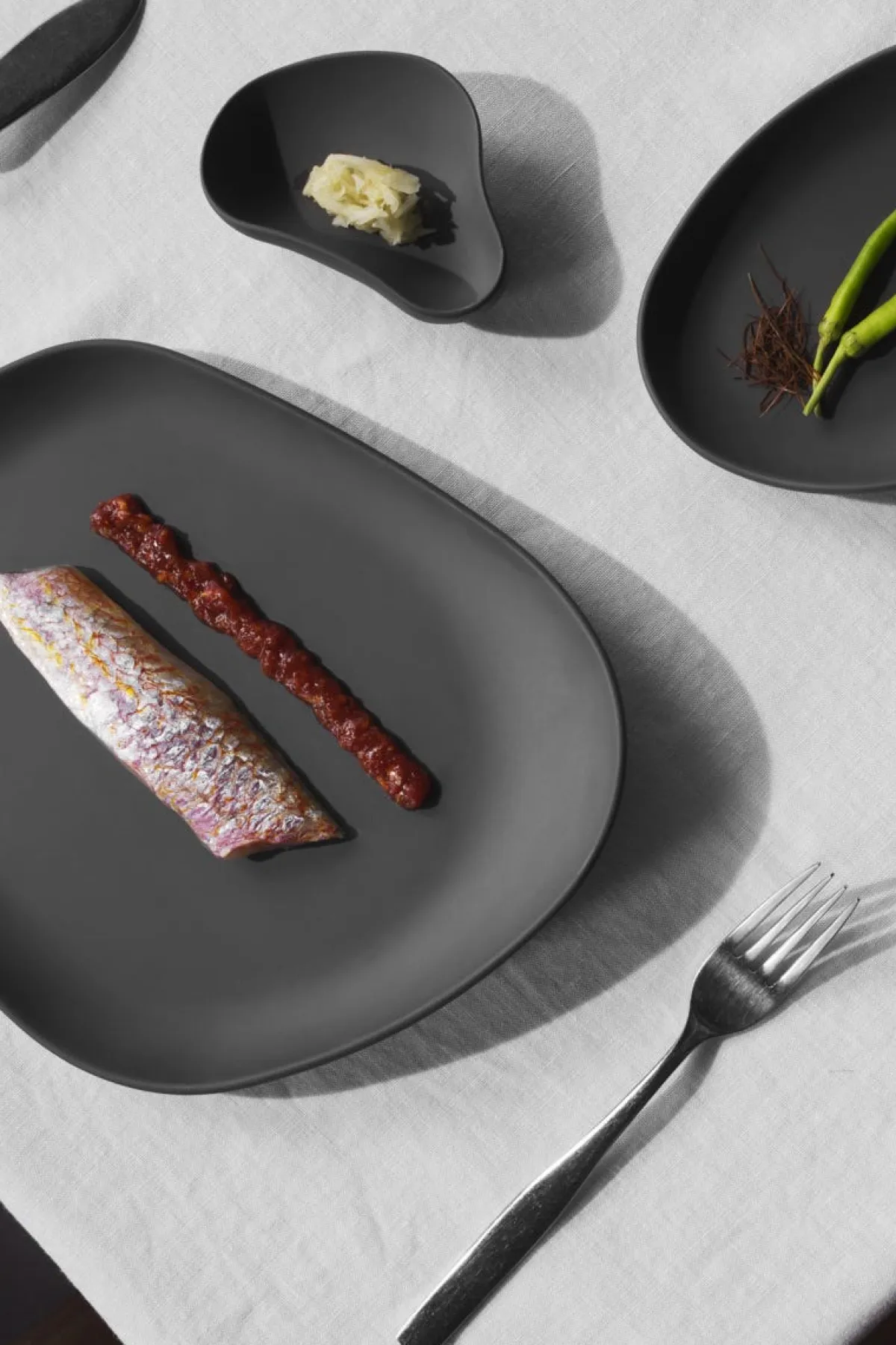 Assiette blanc porcelaine 33,5x12 cm Yayoi - COOKPLAY