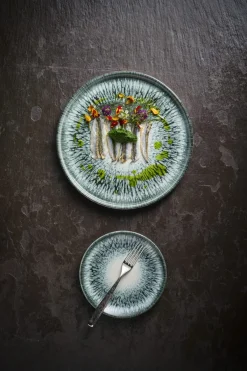 CHURCHILL Assiette à bord droit rond noir porcelaine vitrifiée Ø 15,7 cm Inked Lume Online