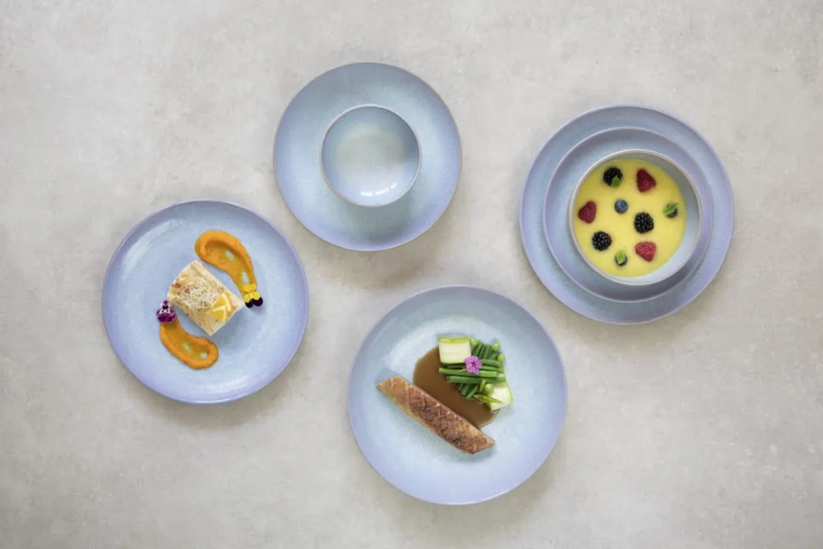 ACCOLADE Assiette coupe creuse rond bleu porcelaine Ø 23 cm Azure