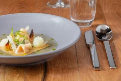 Assiette coupe creuse rond gris porcelaine vitrifiée Ø 22,2 cm Shale - RAK Hot