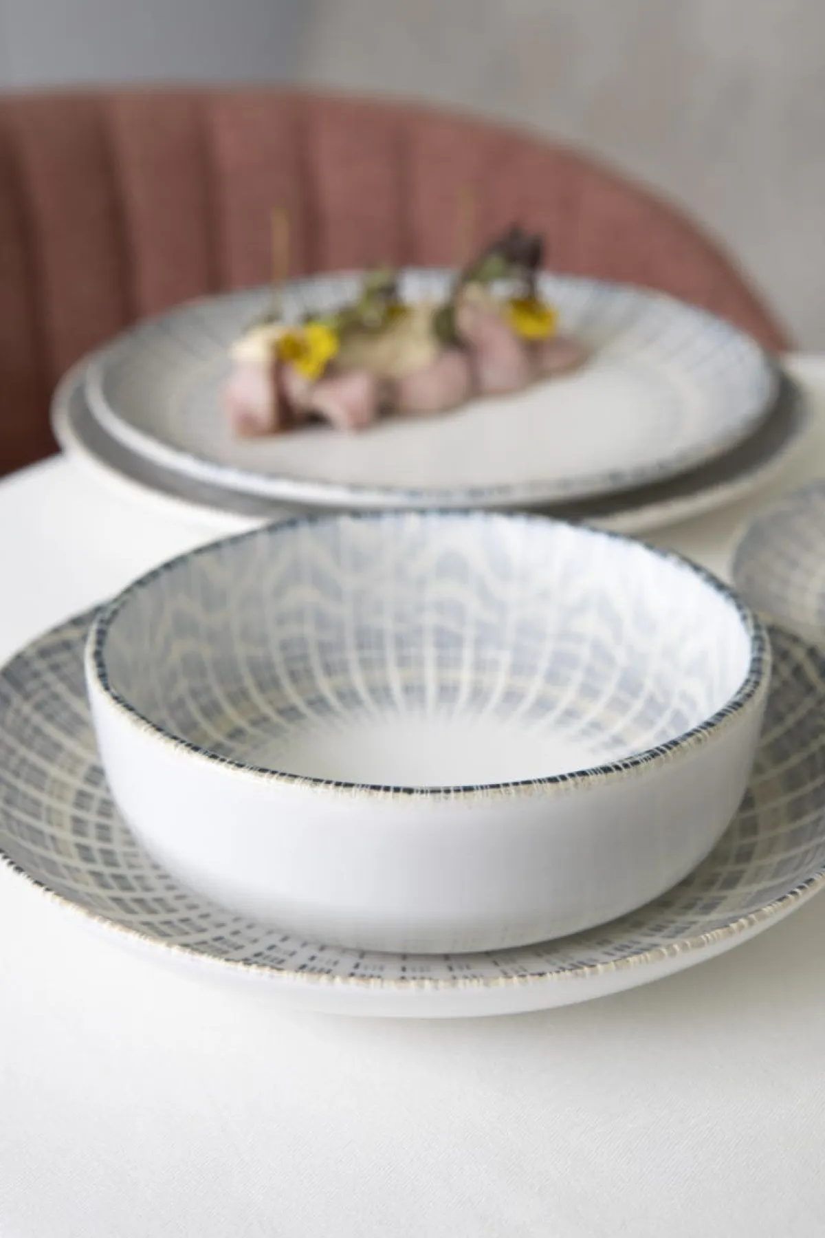 Assiette coupe creuse rond porcelaine Ø 23 cm Granada - ACCOLADE Hot