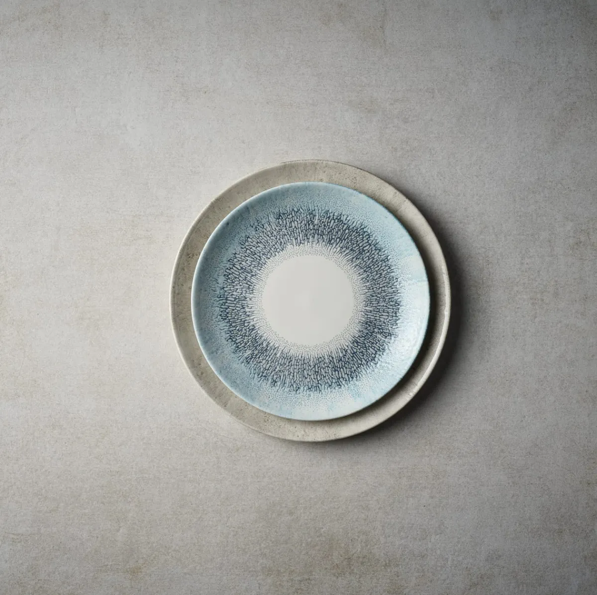 Assiette coupe plate rond Aquamarine porcelaine vitrifiée Ø 28 cm Fusion - CHURCHILL Online