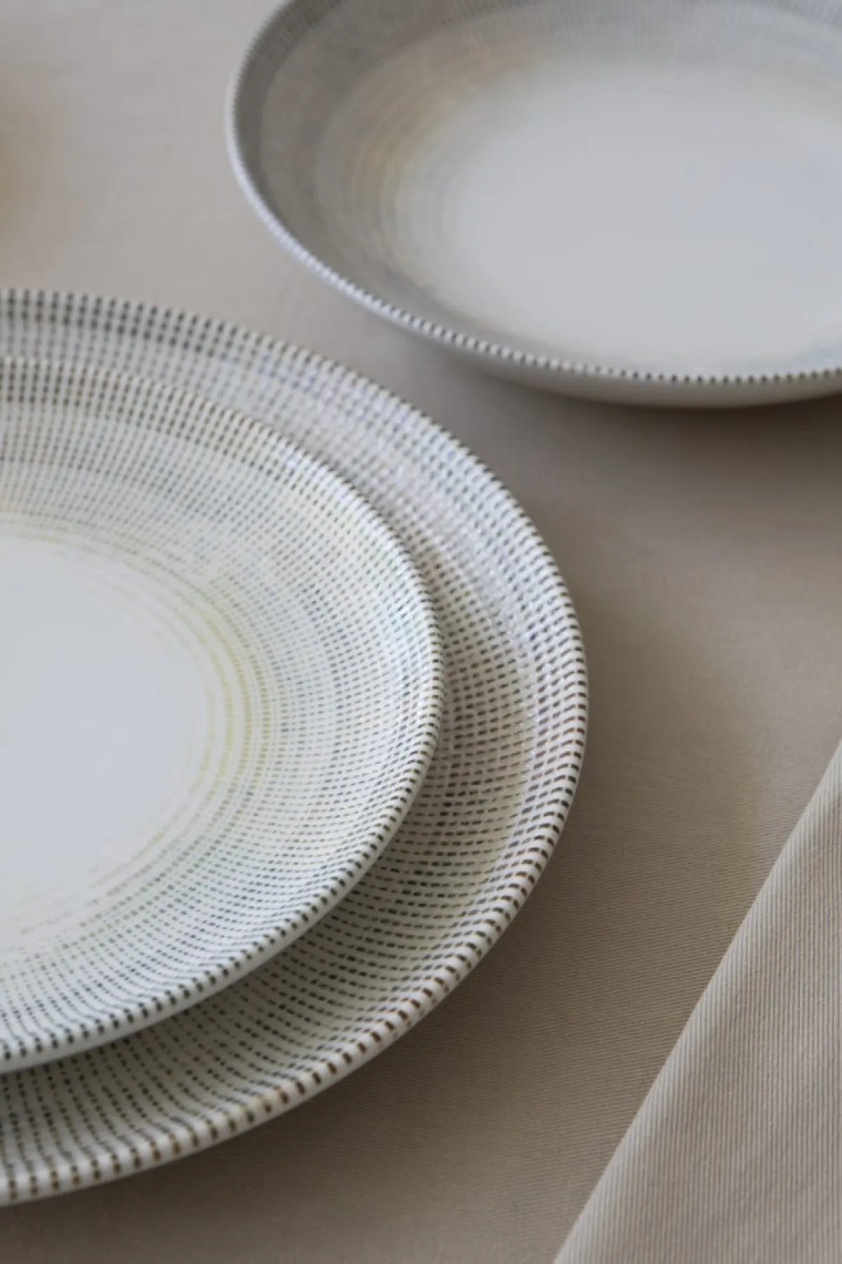 Assiette coupe plate rond porcelaine Ø 21 cm Cancun - ACCOLADE Discount