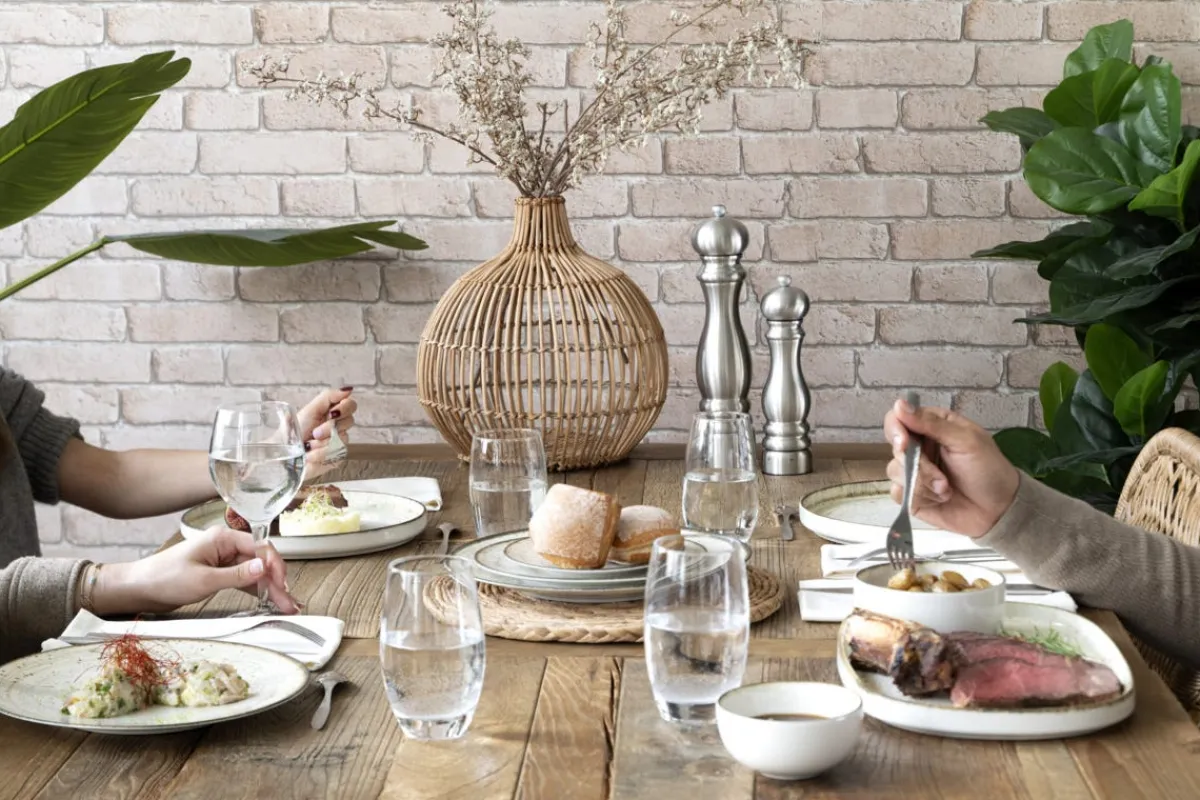 Assiette coupe rond beige porcelaine Ø 27 cm Lunéa - PRO.MUNDI Discount