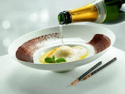 Assiette creuse gourmet rond ivoire porcelaine vitrifiée Ø 26 cm Fine Dine - RAK Sale