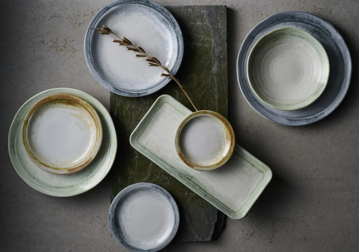 Assiette creuse organique vert porcelaine vitrifiée Ø 25 cm Finca Flint - DUDSON Hot