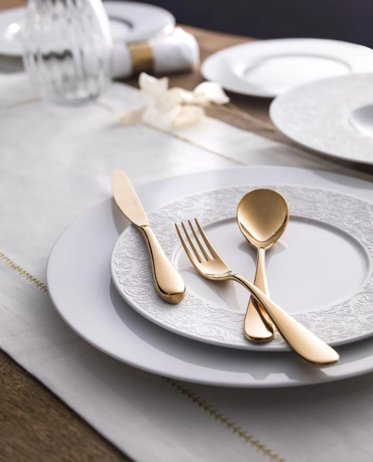 Assiette gourmet rond blanc porcelaine de limoges Ø 28 cm Collection L Couture - DEGRENNE Outlet