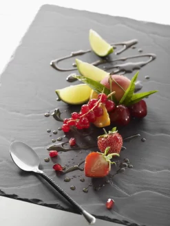 Assiette plate carré noir porcelaine culinaire 20x20 cm Basalt - REVOL