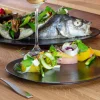 Assiette plate ovale noir porcelaine vitrifiée 32,8x25,1 cm Shaped - RAK Sale