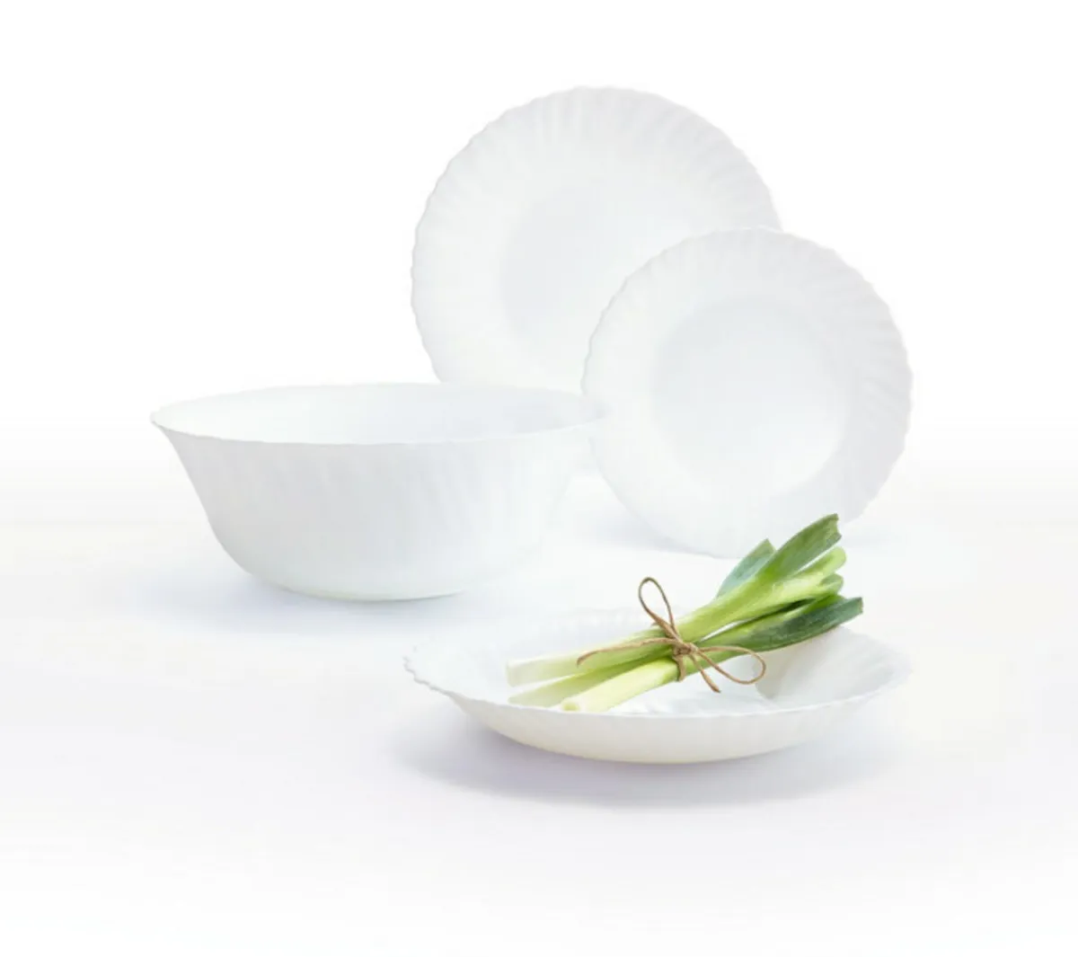 Assiette plate rond blanc verre opal Ø 25 cm Feston - LUMINARC Best