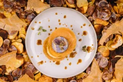 PRO.MUNDI Assiette plate rond gris grès émaillé Ø 28 cm Sky Hot