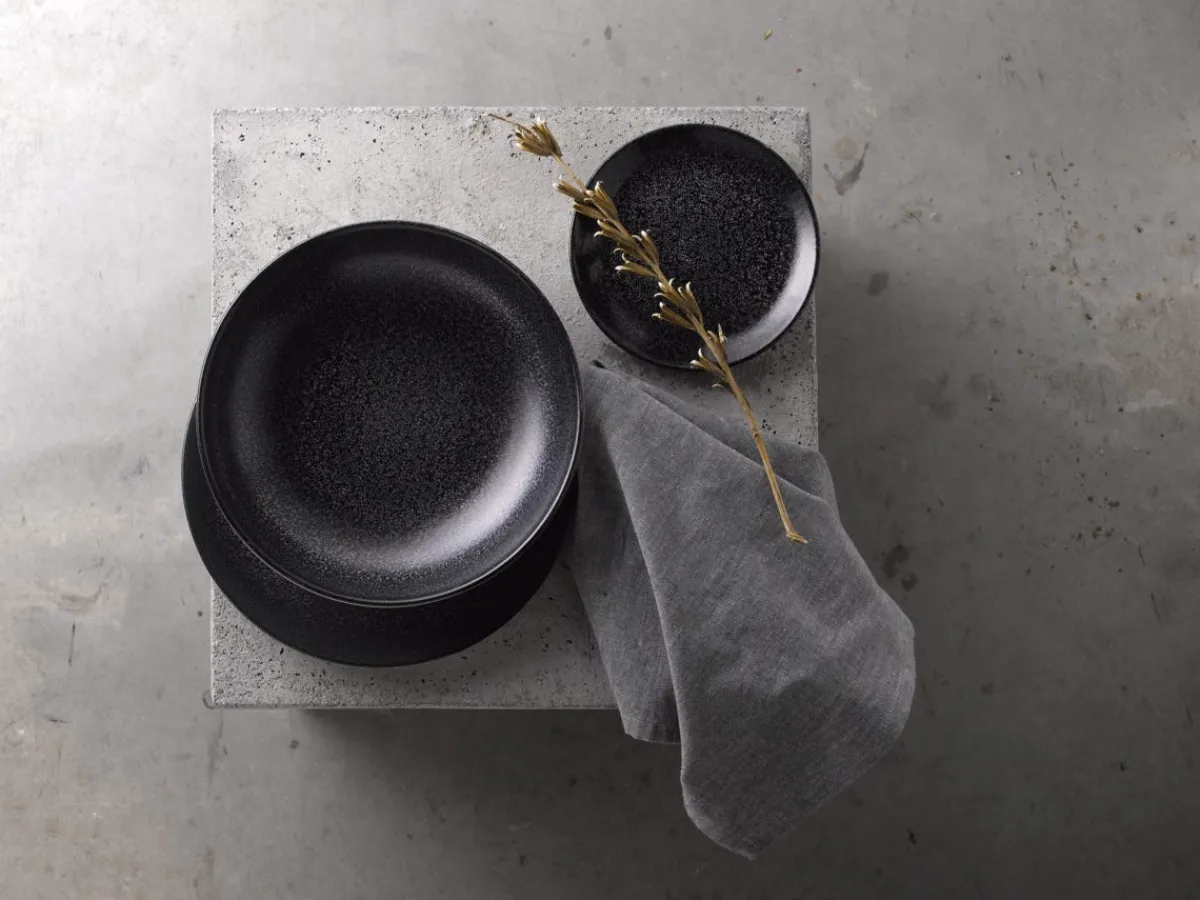 Assiette plate rond noir porcelaine vitrifiée Ø 21,7 cm Evo Origins - DUDSON Online