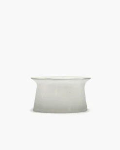 SERAX Assiette plate surélevée rond écru grès émaillé Ø 19,5 cm La Mère Online