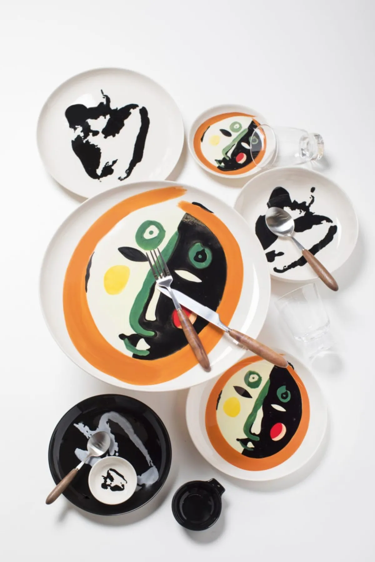 Assiette à tapas rond noir grès émaillé Ø 11 cm Feast By Ottolenghi - SERAX Online