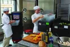 CAMBRO Conteneur isotherme GN 1/1 plastique GN 1/1 60 L Cam Gobox