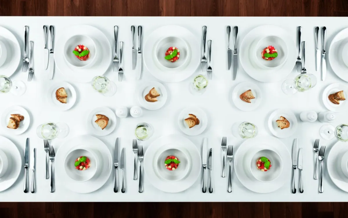 Couteau de table monobloc 23,5 cm Banquet - RAK Discount