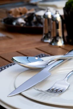 Couteau de table monobloc cranté 24 cm Togo - WNK BY VAVRO Hot
