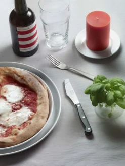 Couteau à pizza noir 21 cm - PINTINOX Discount