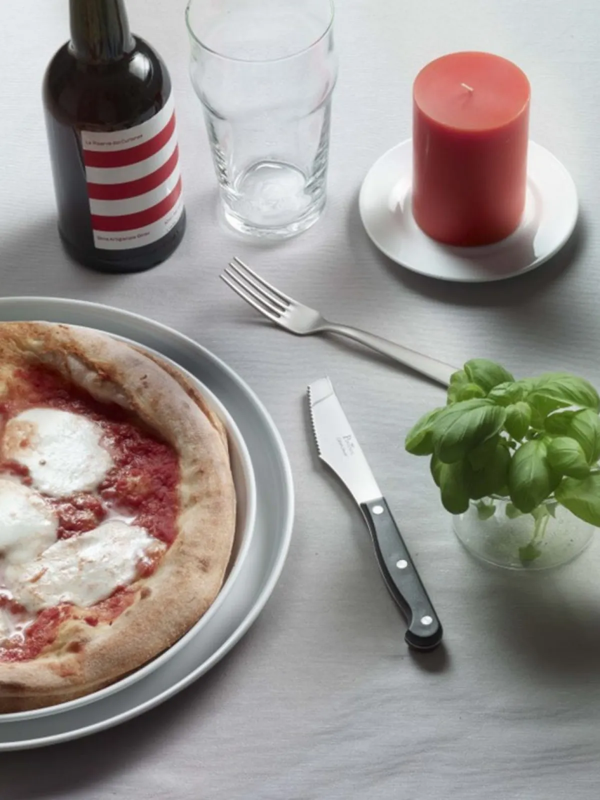 Couteau à pizza noir 21 cm - PINTINOX Discount