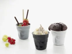 Gobelet rond noir porcelaine culinaire 8 cl Ø 6,5 cm Froisse - REVOL New