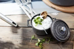 Mini cocotte fonte d'acier Sans revêtement Avec couvercle Ø 10 cm 7 cm 0,25 L - STAUB Hot