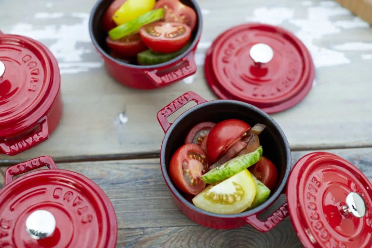 STAUB Mini cocotte ronde fonte d'acier Sans revêtement Avec couvercle Ø 10 cm 7 cm 0,25 L Outlet