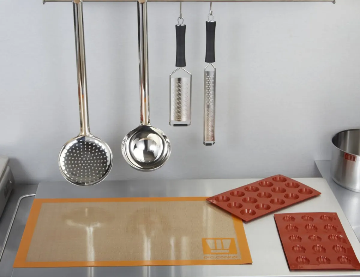 Plaque 16 petit fours ovales silicone GN 1/3 29,5x17,5x2 cm - PRO.COOKER Best