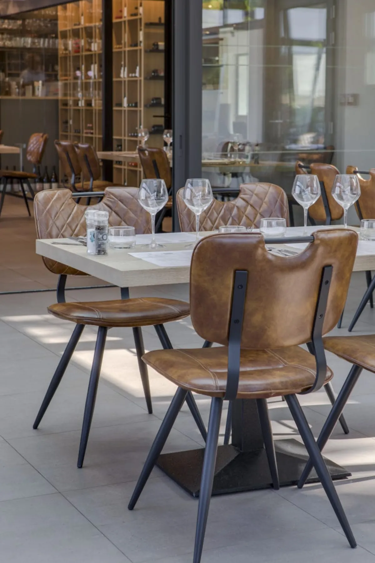 Plateau de table intérieur marron 70x60x4,6 cm Halifax - FLEXMOB Online
