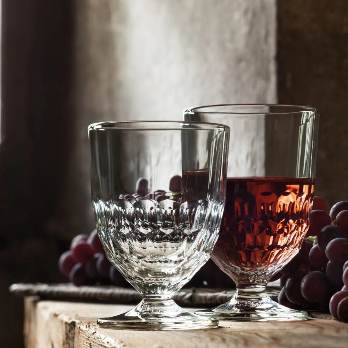 Verre à pied verre pressé 23,7 cl Artois - LA ROCHERE Best